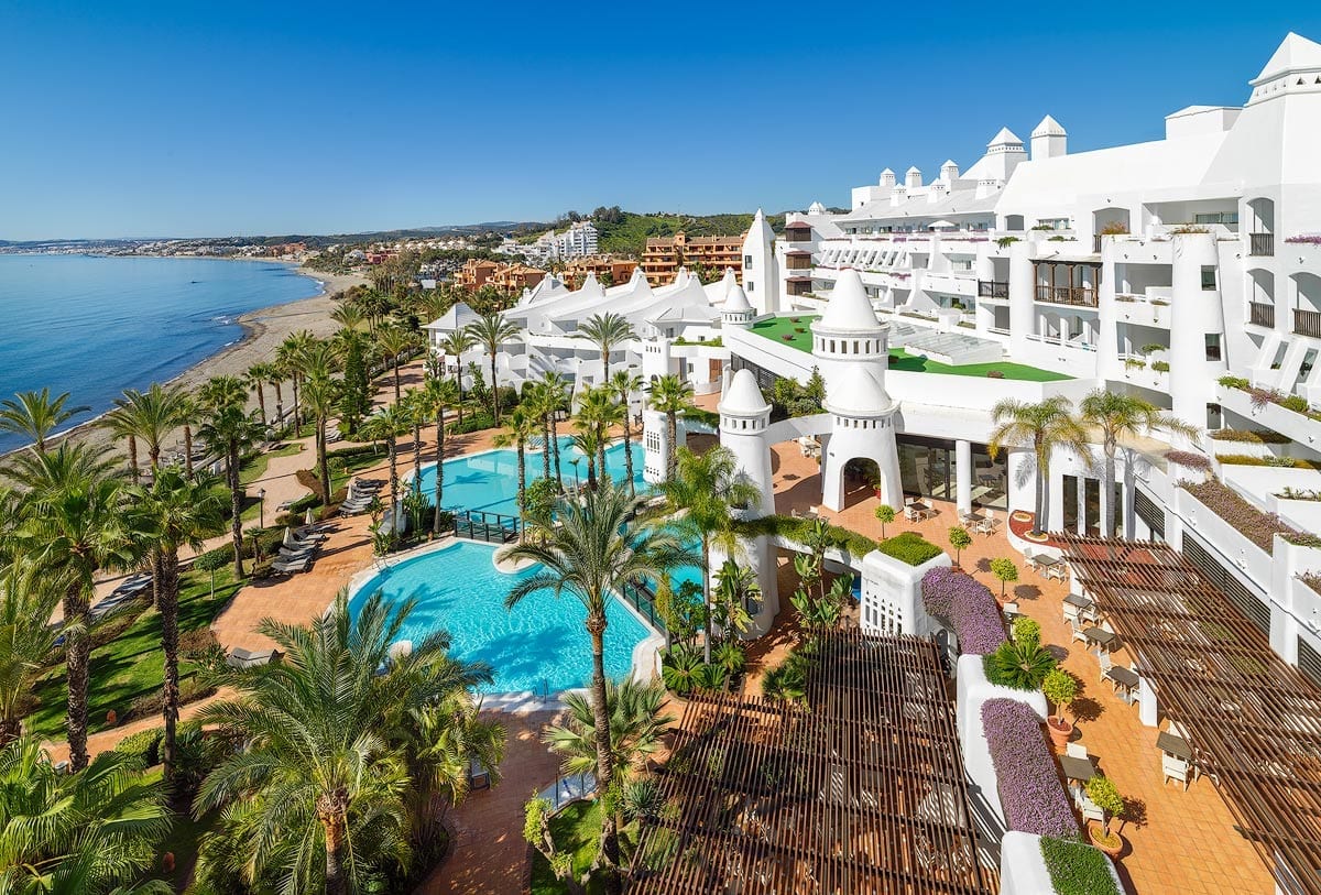 H10 Estepona Palace****